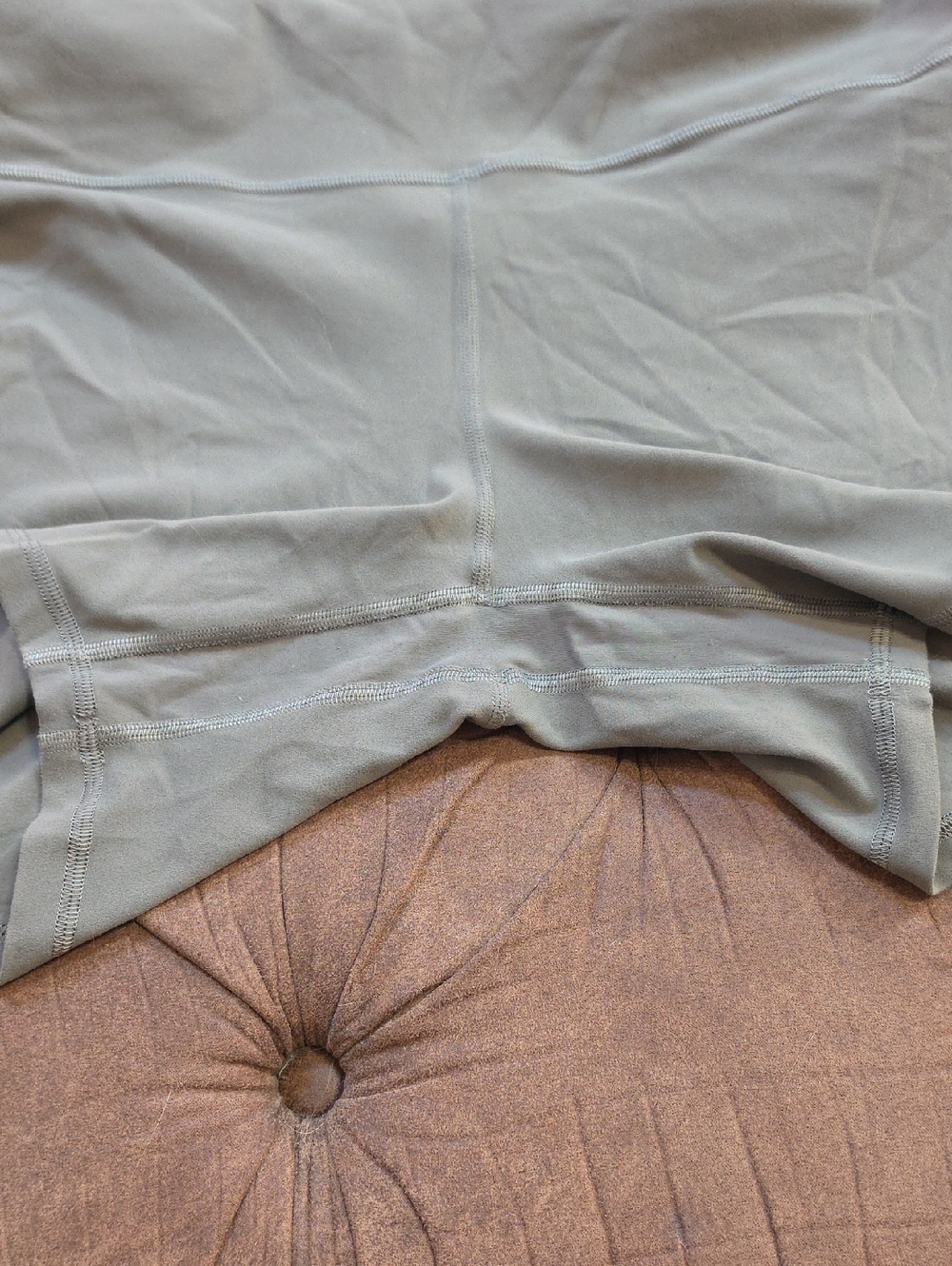 Align 6" Shorts - Picture 3 of 5
